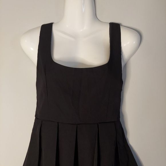 Puff-Sleeve Bow Blouse / Mini A-Line Overall Dress - Picture 9 of 9